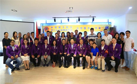 時(shí)尚辦公家具,獅企論壇 時(shí)尚辦公家具,獅企論壇