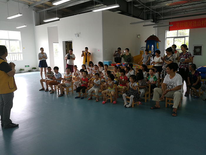 慈善公益,留守兒童,關(guān)愛留守兒童,辦公家具 慈善公益,留守兒童,關(guān)愛留守兒童,辦公家具