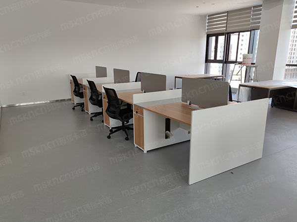 定制員工屏風(fēng)桌,屏風(fēng)桌,定制屏風(fēng)辦公桌