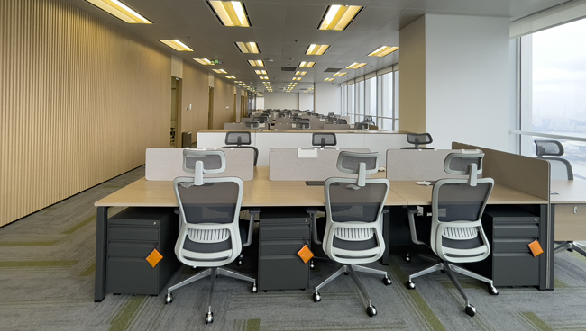 開放式屏風辦公家具：辦公桌、辦公椅、文件柜組合六人組