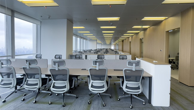 開放式辦公家具：8人組辦公桌