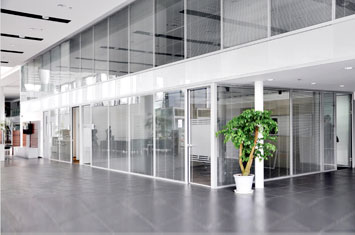 玻璃隔斷墻-移動隔斷墻-隔斷墻設(shè)計-辦公玻璃隔斷墻